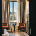 Hotel De Pavie 5*