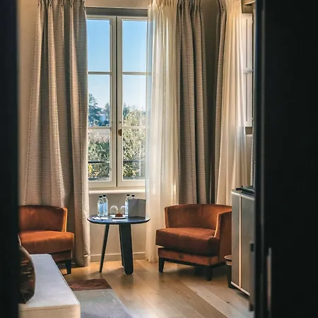 Hotel De Pavie 5*