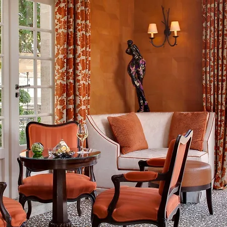 Hotel De Pavie 5*