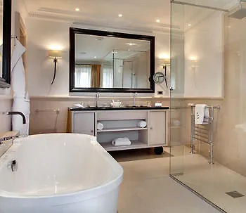 De Pavie Hotel 5*