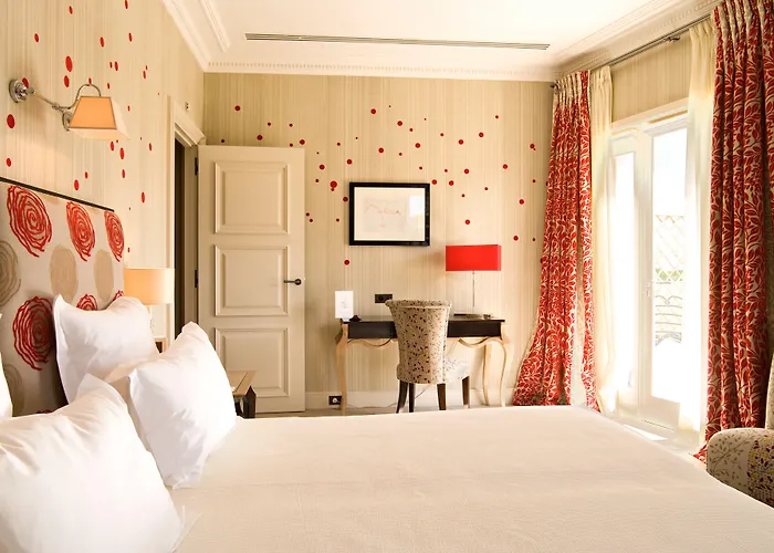 De Pavie فندق 5*